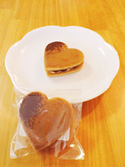 陽なた堂 『クッキーサンド(モカレーズン)』