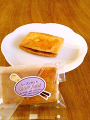モスト高級洋菓子店 『レーズンサンド』